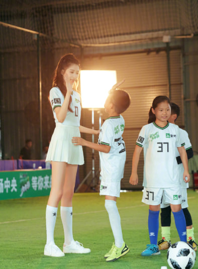 FIFA足球世界明星动态实时追踪